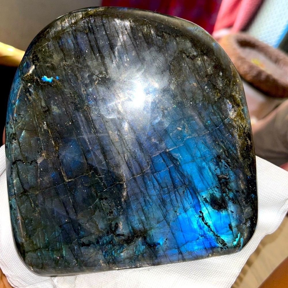 SUPER GORGEOUS & HEAVY LABRADORITE CRYSTAL
